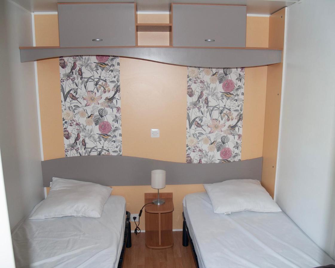 Camping L'Ondine De Provence La Motte-Chalancon Exterior foto